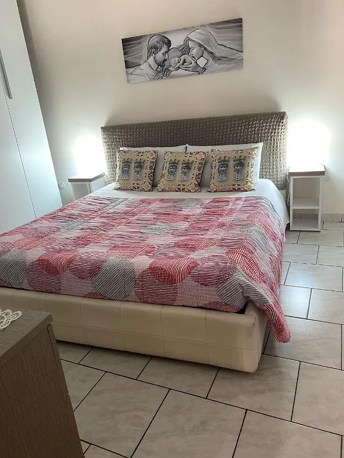 Idria Home 28 カターニア